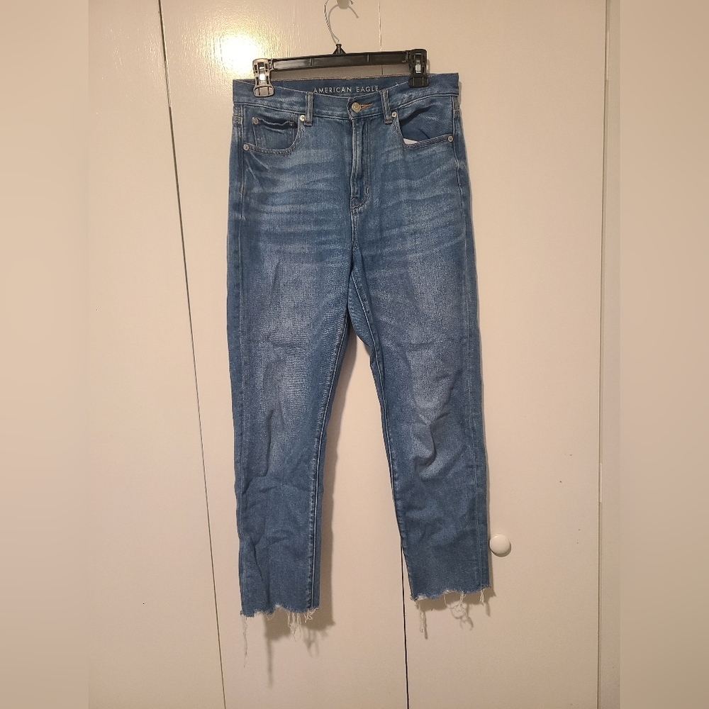 American Eagle Outfitters Women's Light Blue Cropped Raw Hem Jeans